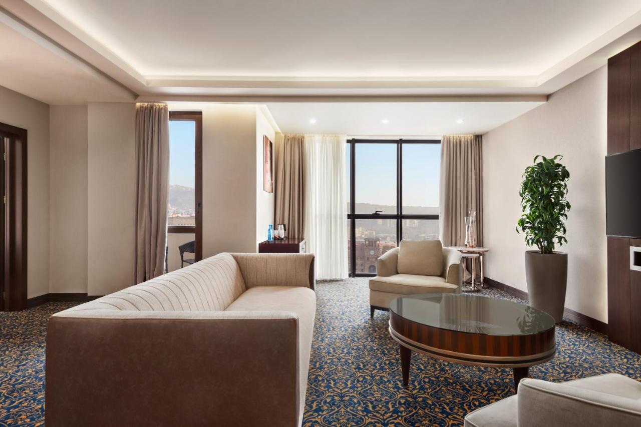 Ramada Hotel & Suites By Wyndham Yerevan Luaran gambar