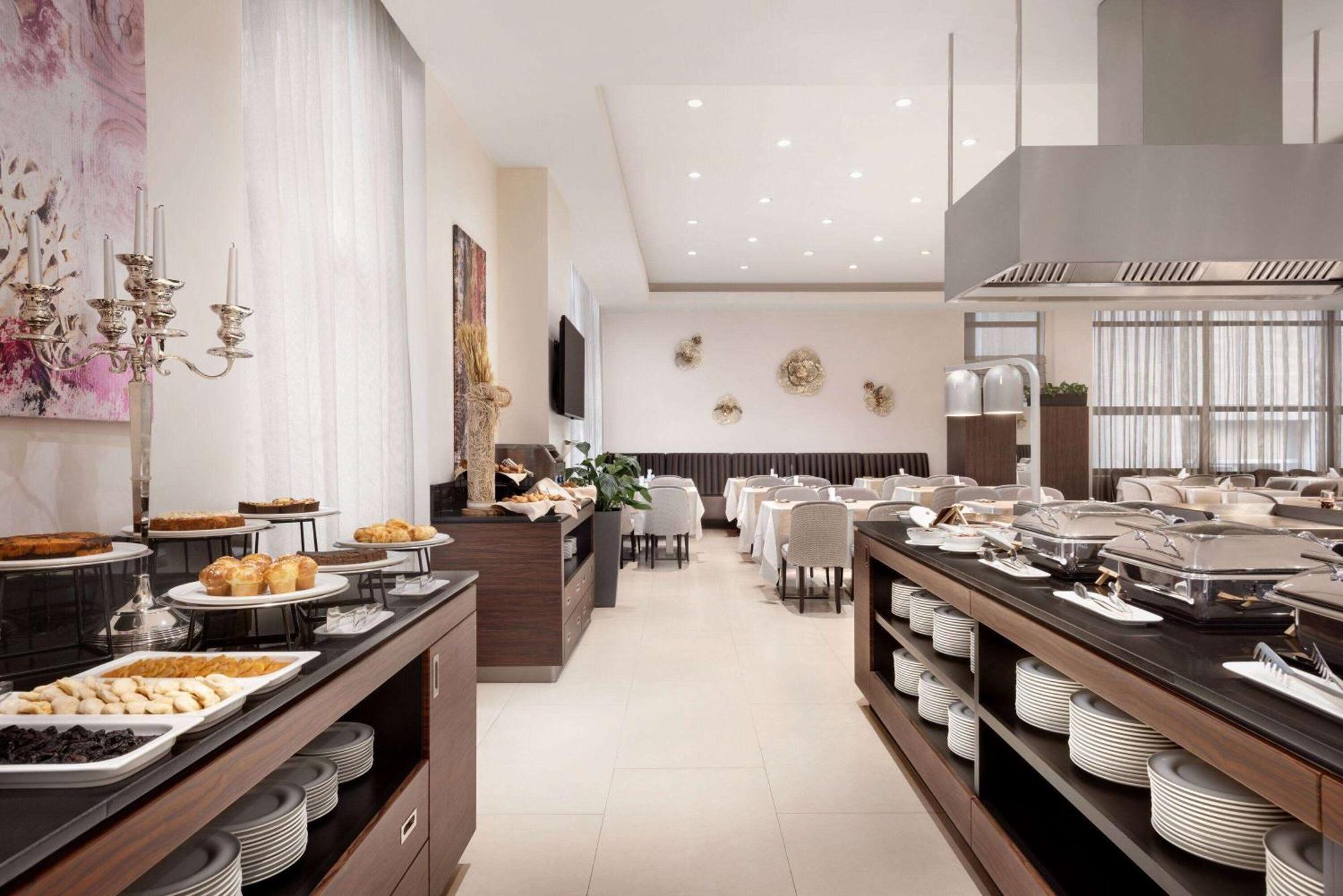 Ramada Hotel & Suites By Wyndham Yerevan Luaran gambar
