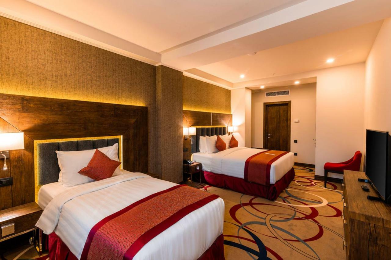 Ramada Hotel & Suites By Wyndham Yerevan Luaran gambar