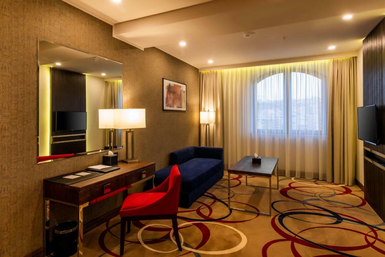 Ramada Hotel & Suites By Wyndham Yerevan Luaran gambar